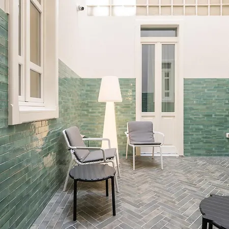 Karalin Corso Vittorio 3* كالياري